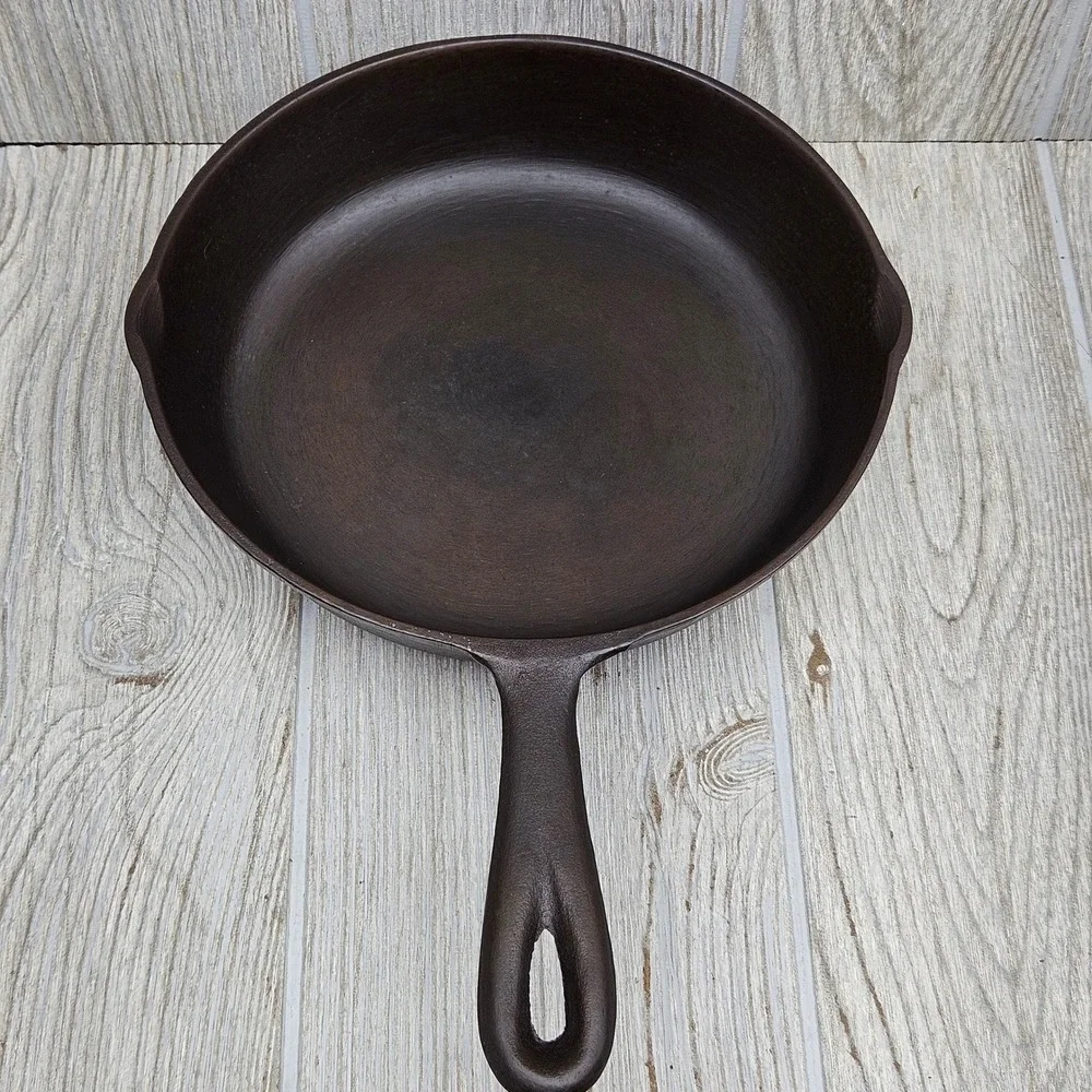 Vintage BSR Red Mountain Cast Iron Skillet Inset Heat Ring 5E No Spin